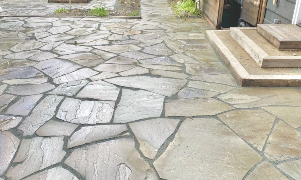 Why Choose Pavers for Your Outdoor Project?